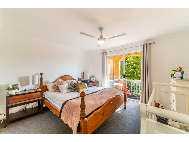 22/1 Warbler Parade, Varsity Lakes QLD 4227