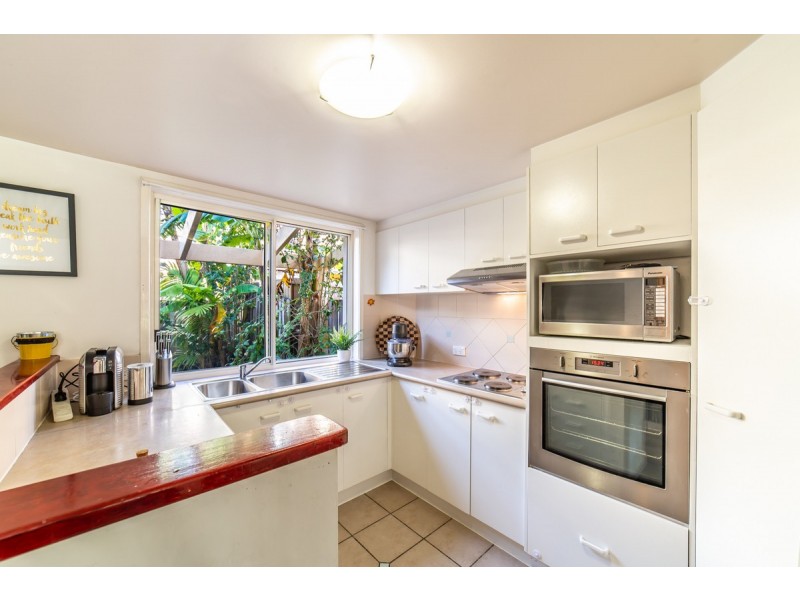 22/1 Warbler Parade, Varsity Lakes QLD 4227