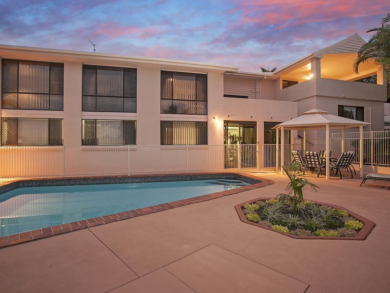 5 Kevin Court, Miami QLD 4220