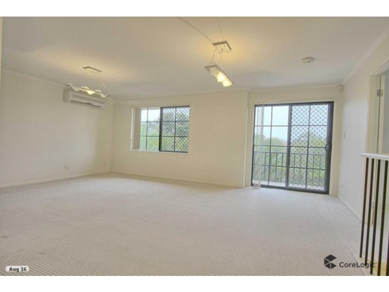 52 Lancewood Circuit, Robina QLD 4226