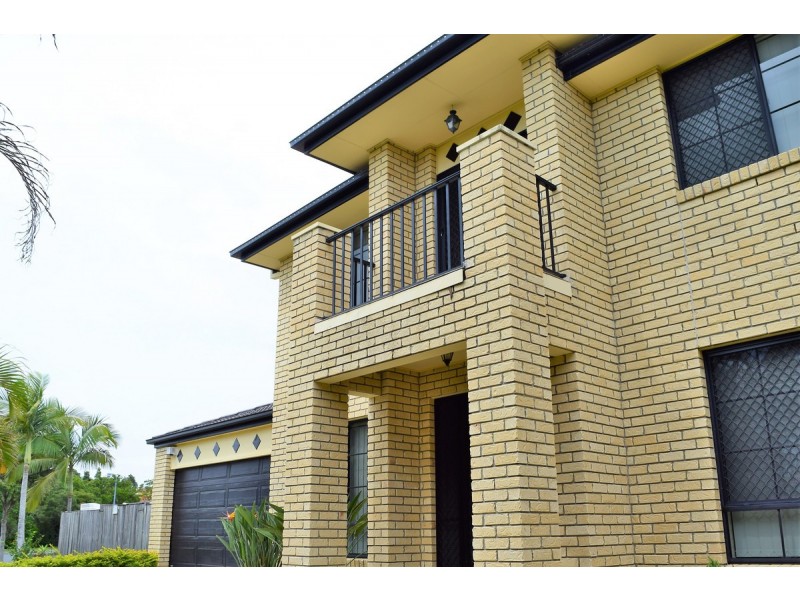 52 Lancewood Circuit, Robina QLD 4226