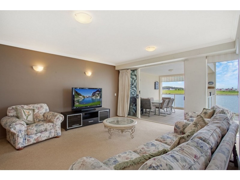 158/251 Varsity Parade, Varsity Lakes QLD 4227