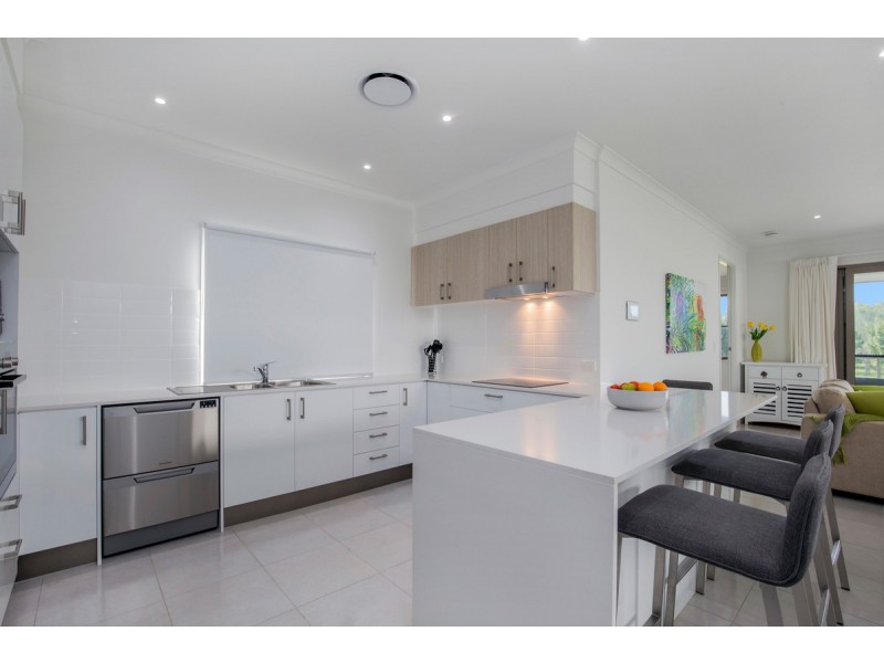 166/1 The Inlet Drive, Carrara QLD 4211