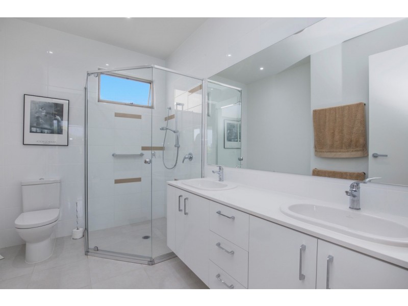 166/1 The Inlet Drive, Carrara QLD 4211