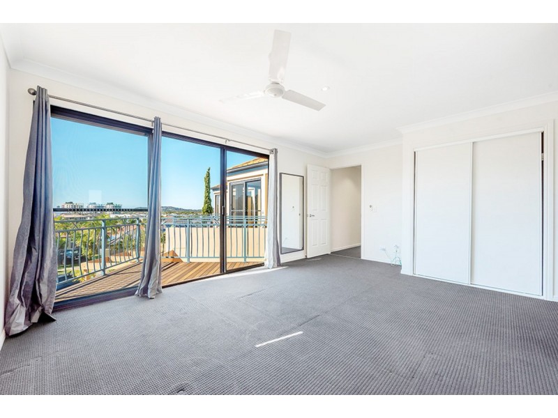 4/9 Magenta Drive, Varsity Lakes QLD 4227