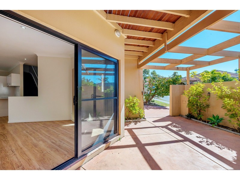 4/9 Magenta Drive, Varsity Lakes QLD 4227