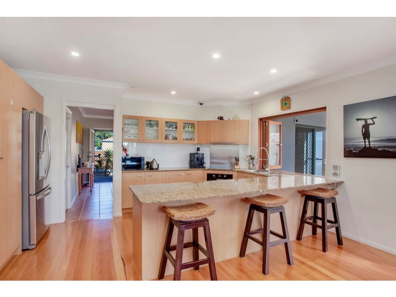 72 Harrier Drive, Burleigh Waters QLD 4220
