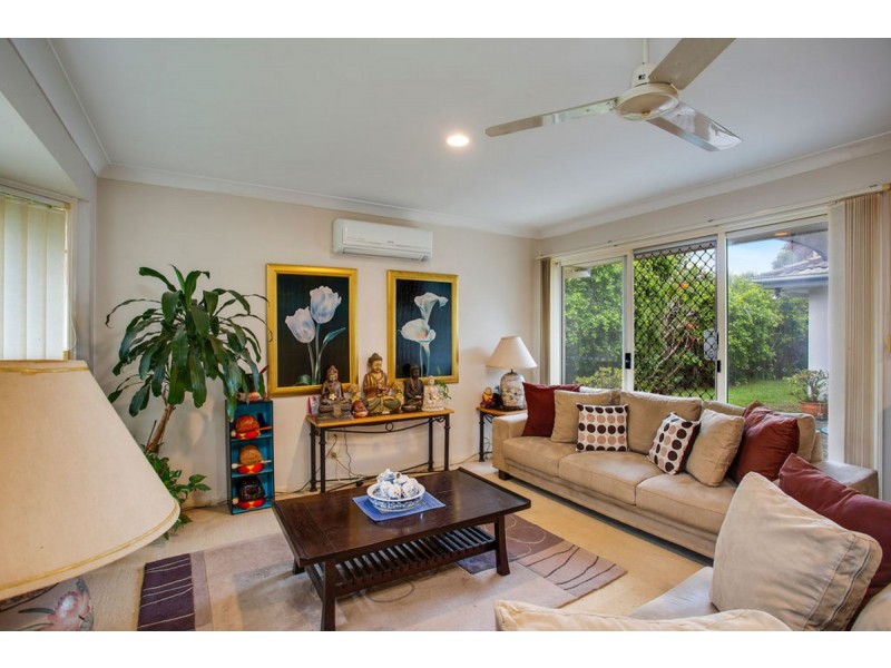 9 Elfin Street, Robina QLD 4226