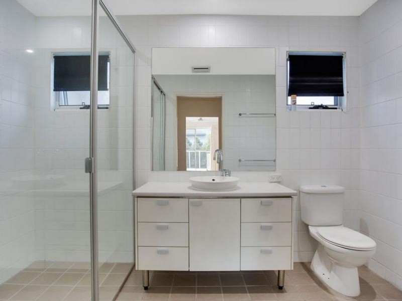 39 Riverwalk Avenue, Robina QLD 4226