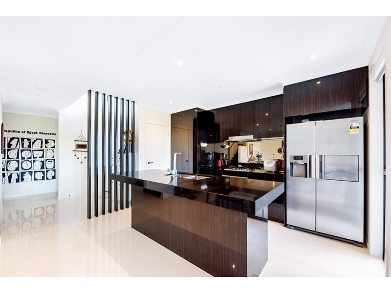 20 Peninsula Drive, Robina QLD 4226