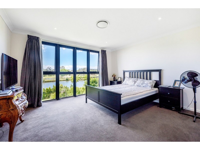 20 Peninsula Drive, Robina QLD 4226