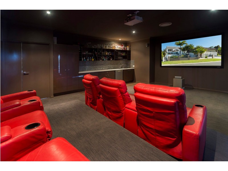 12 Corvus Way, Robina QLD 4226