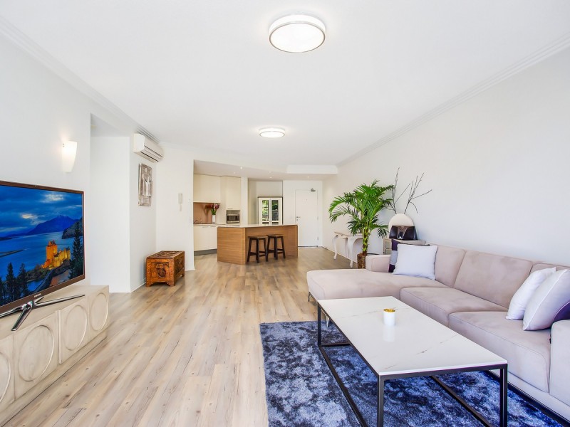 10/1 Lakefront Crescent, Varsity Lakes QLD 4227