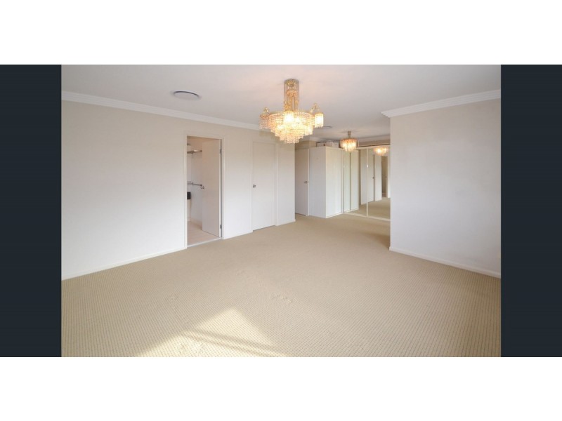 13 St Paul Crescent, Varsity Lakes QLD 4227