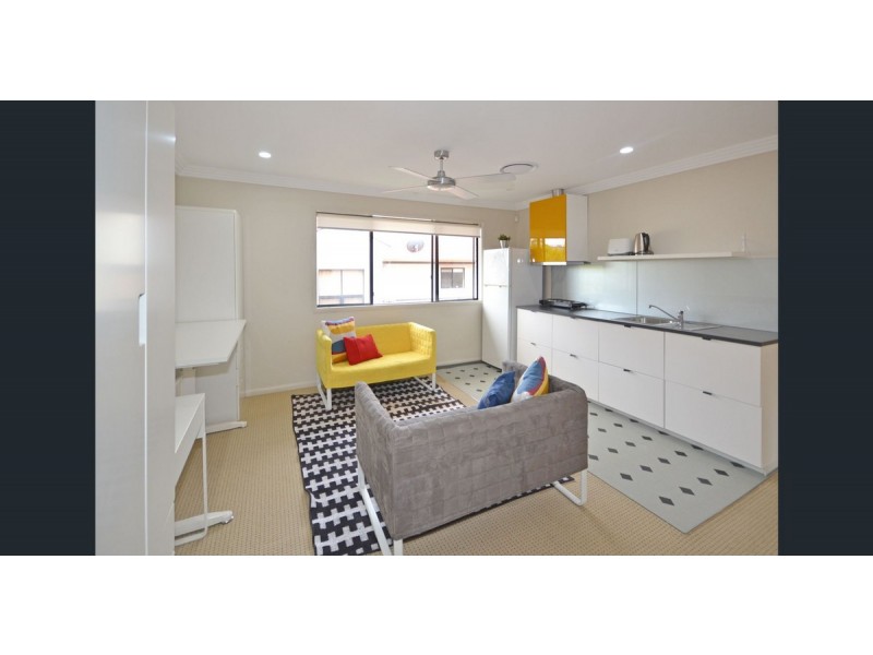 13 St Paul Crescent, Varsity Lakes QLD 4227