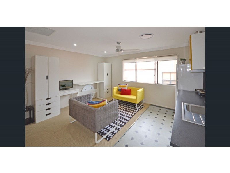 13 St Paul Crescent, Varsity Lakes QLD 4227