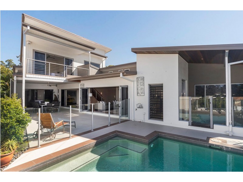 12 Corvus Way, Robina QLD 4226