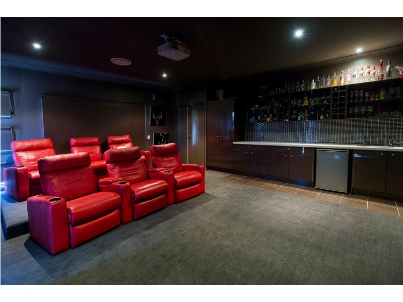 12 Corvus Way, Robina QLD 4226