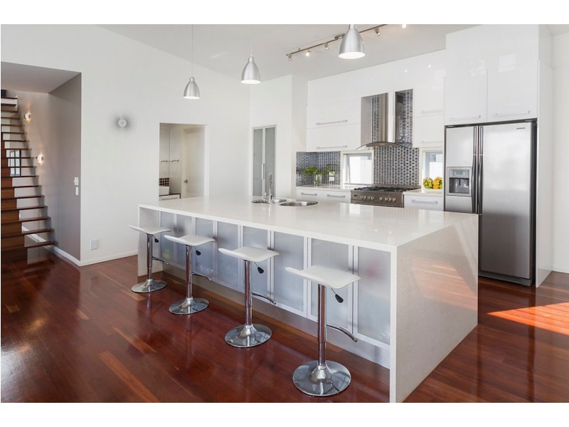 12 Corvus Way, Robina QLD 4226