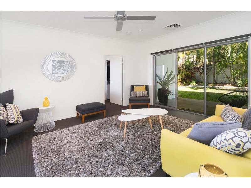 12 Corvus Way, Robina QLD 4226