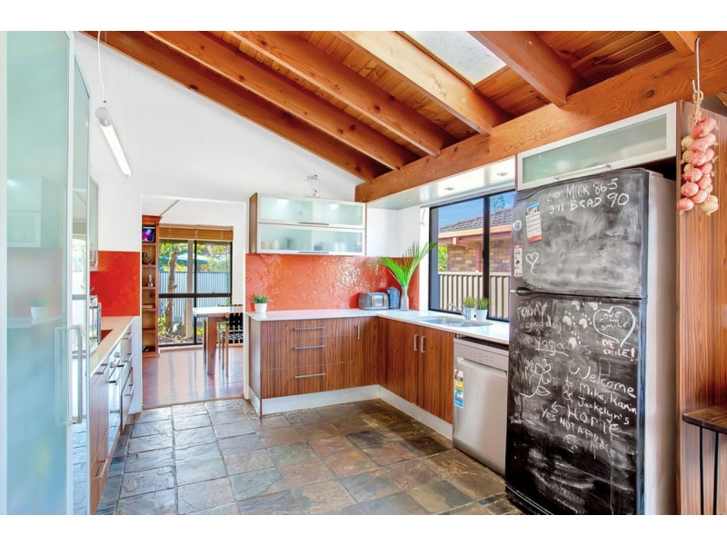 134 Christine Avenue, Burleigh Waters QLD 4220