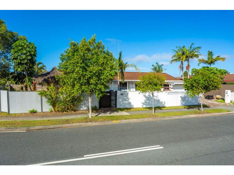 134 Christine Avenue, Burleigh Waters QLD 4220