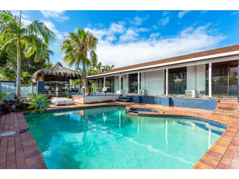 134 Christine Avenue, Burleigh Waters QLD 4220