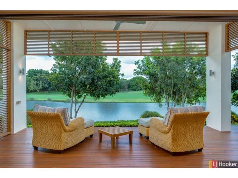 738 Peninsula Drive, Robina QLD 4226