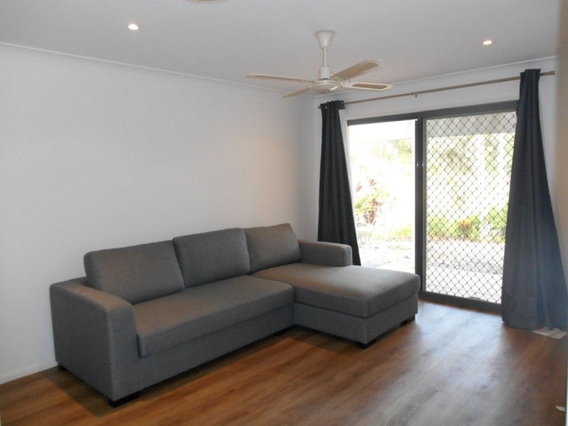 142/125 Santa Cruz Boulevard, Clear Island Waters QLD 4226