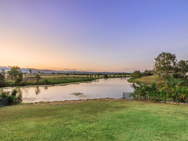 50 Peach Drive, Robina QLD 4226