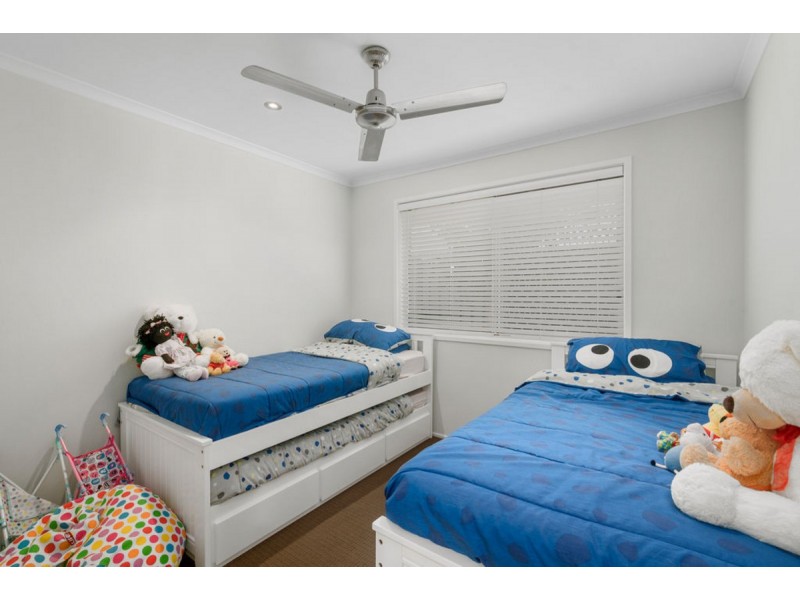 11 Largo Place, Varsity Lakes QLD 4227