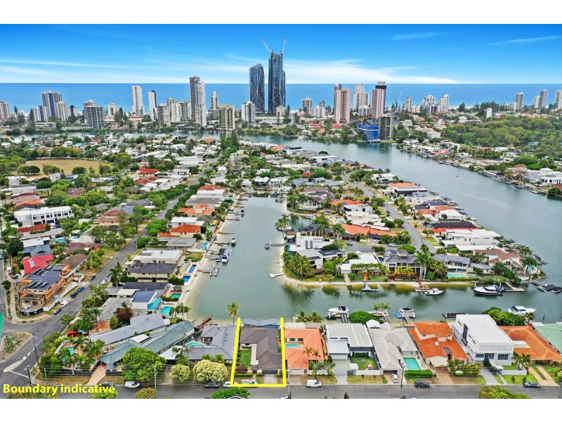 6 Etna Street, Isle Of Capri QLD 4217