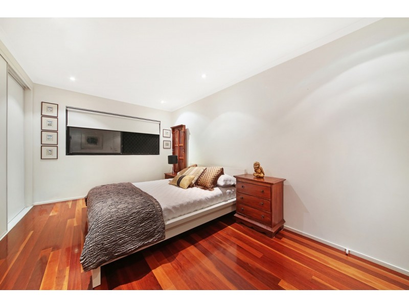 6 Etna Street, Isle Of Capri QLD 4217