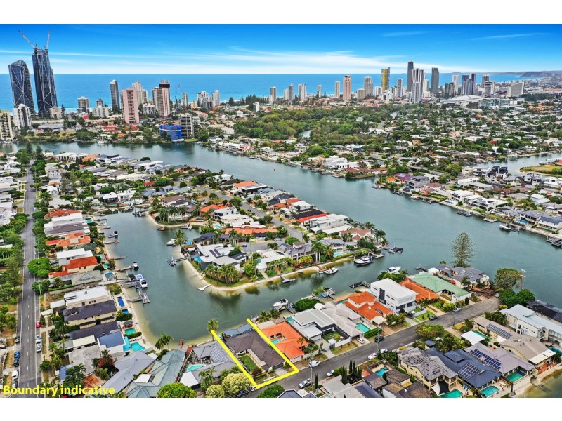 6 Etna Street, Isle Of Capri QLD 4217