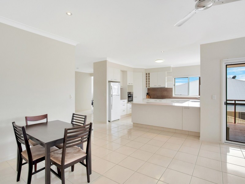 26 Snowwood Street, Reedy Creek QLD 4227