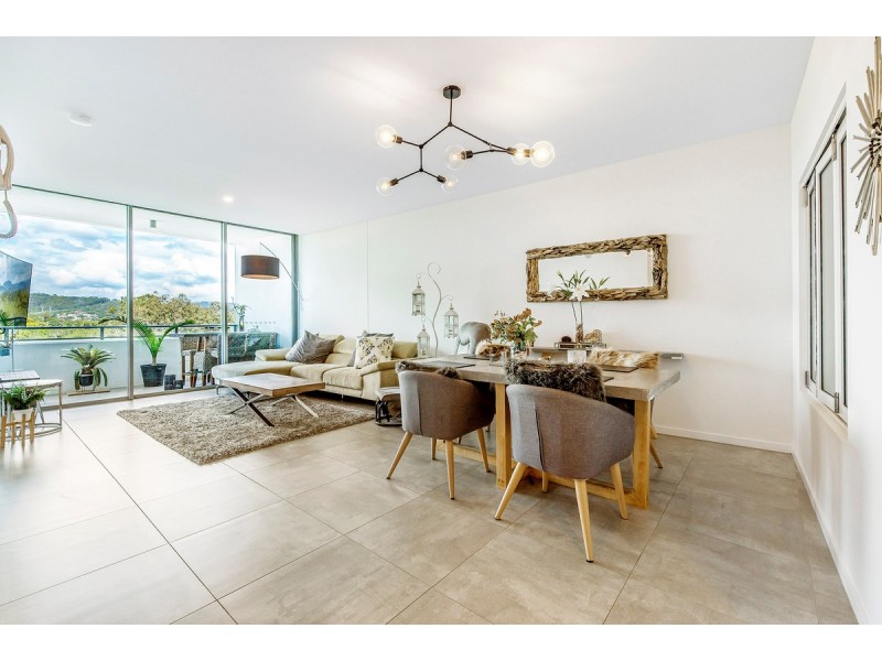 1720/397 Christine Avenue, Varsity Lakes QLD 4227