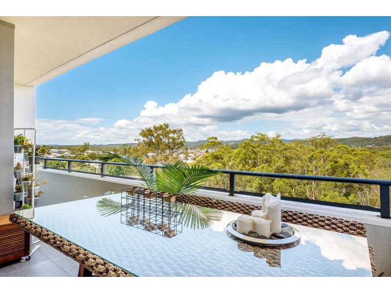 1720/397 Christine Avenue, Varsity Lakes QLD 4227