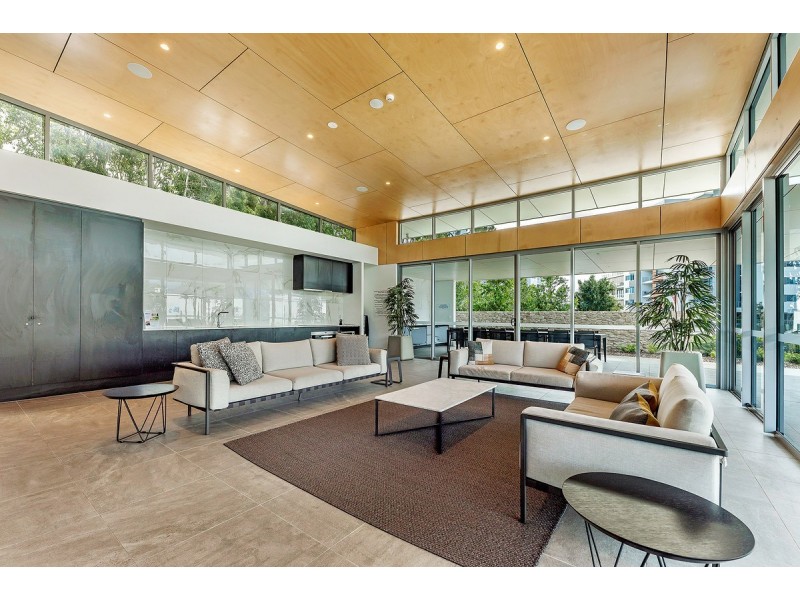 1720/397 Christine Avenue, Varsity Lakes QLD 4227