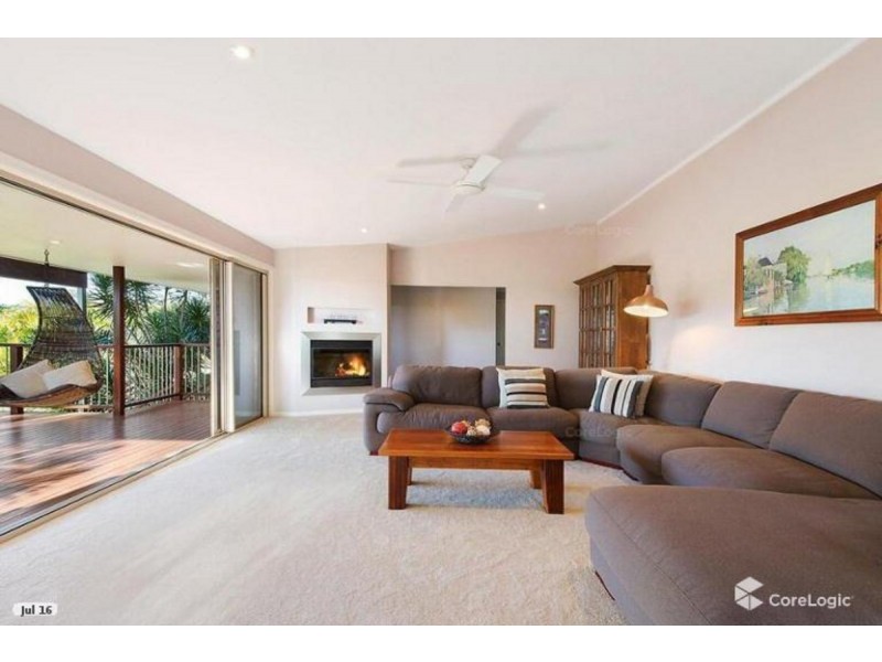 23 Jarrahdale Drive, Elanora QLD 4221