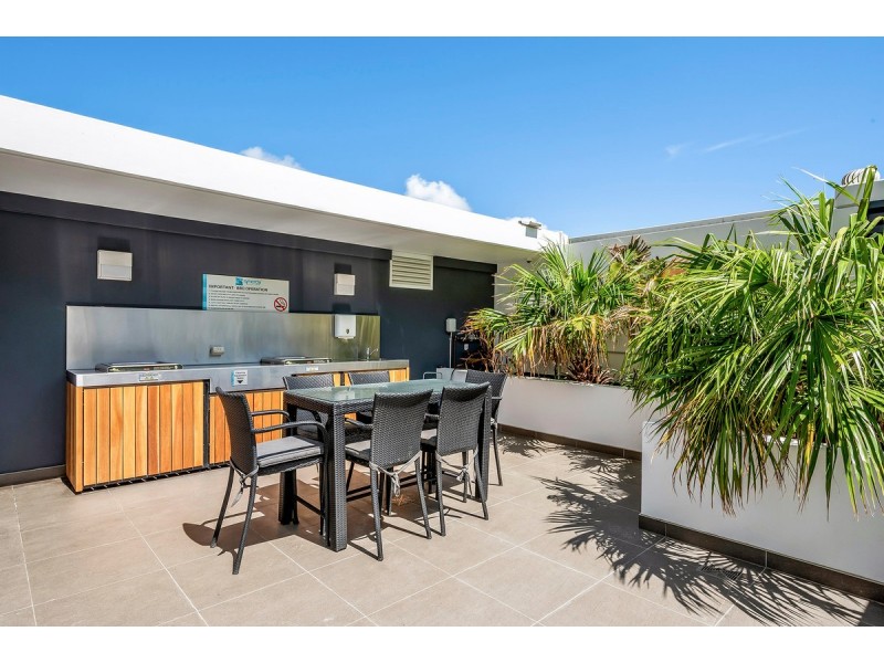 63/2729-2733 Gold Coast Highway, Broadbeach QLD 4218