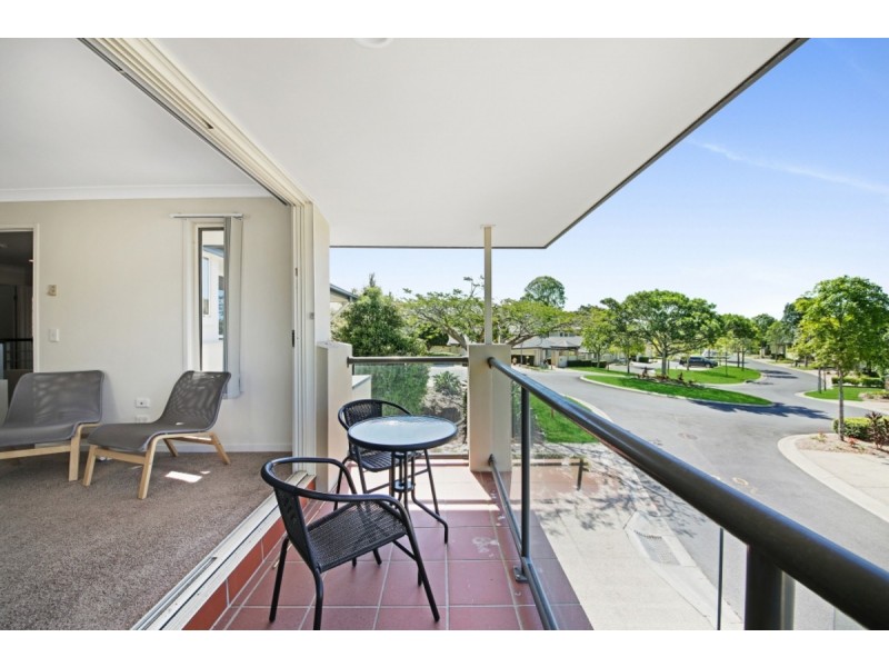 300 Easthill Drive, Robina QLD 4226