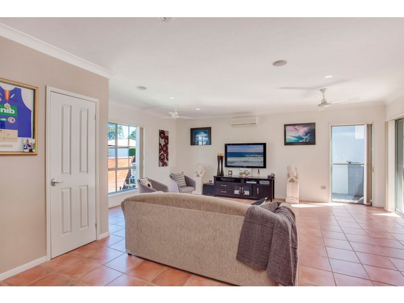 72 Harrier Drive, Burleigh Waters QLD 4220