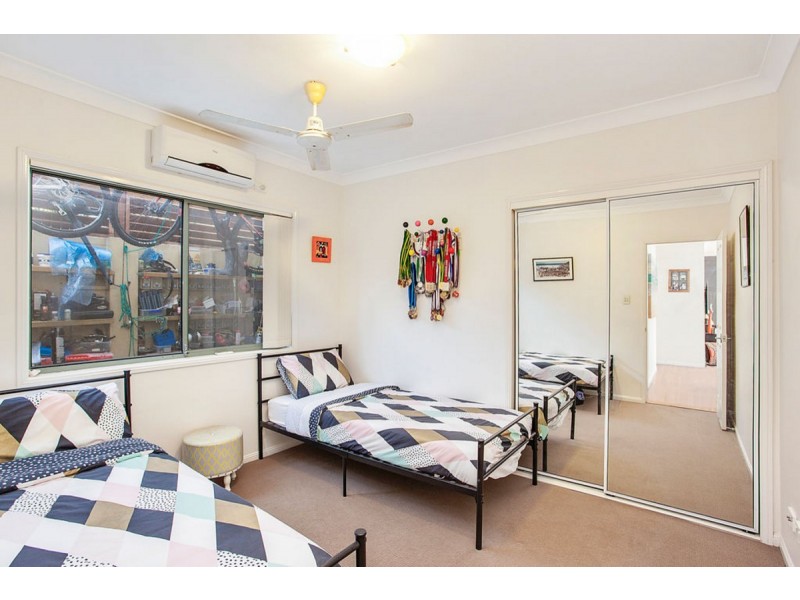 72 Harrier Drive, Burleigh Waters QLD 4220