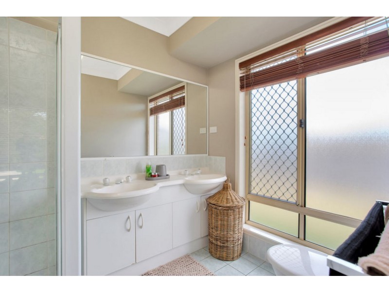 2 Quoll Close, Burleigh Heads QLD 4220