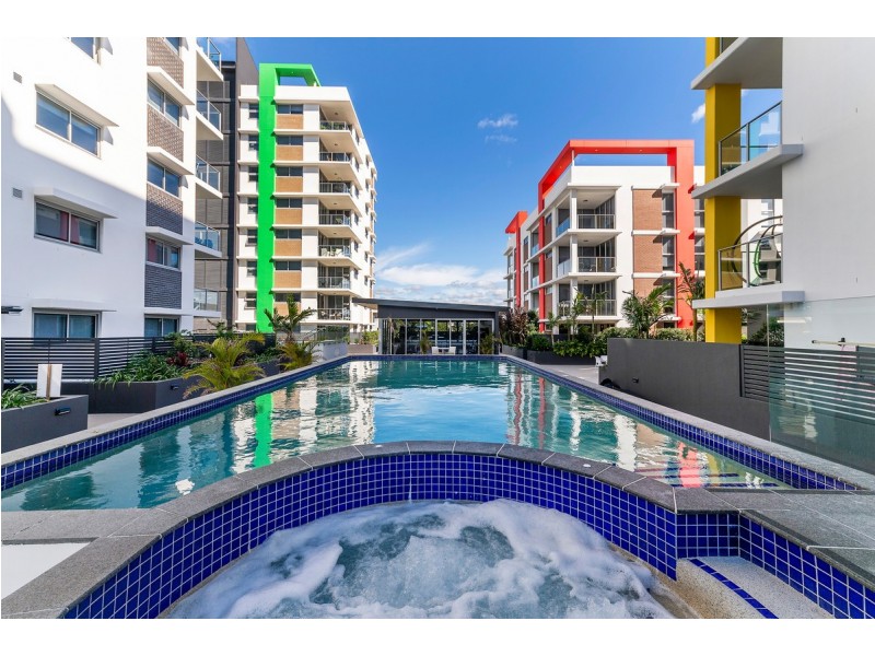 273/33 Lakefront Crescent, Varsity Lakes QLD 4227