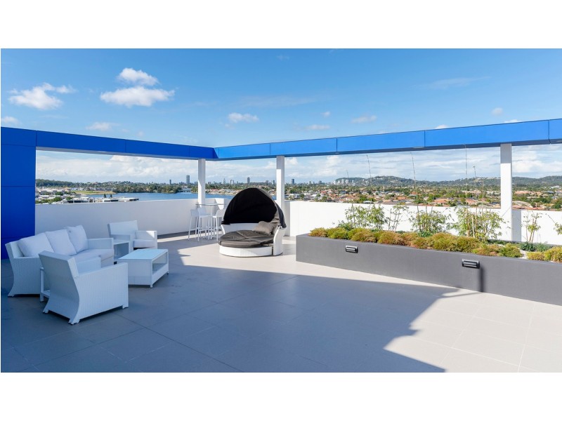 273/33 Lakefront Crescent, Varsity Lakes QLD 4227
