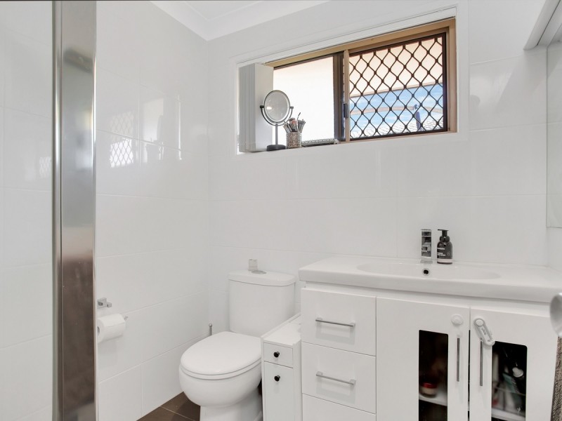 7 Summerwine Street, Burleigh Waters QLD 4220