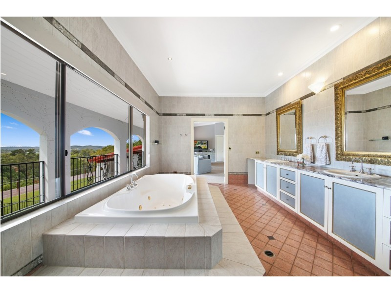 159 The Panorama, Tallai QLD 4213