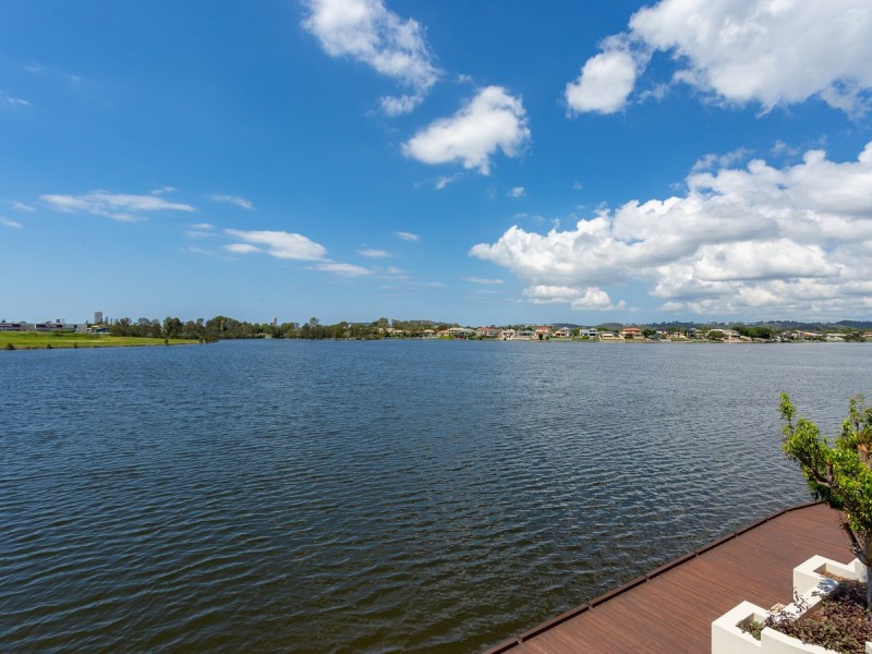 158/251 Varsity Parade, Varsity Lakes QLD 4227