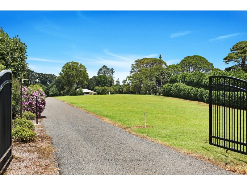 2/135-139 Eagle Heights Road, Tamborine Mountain QLD 4272